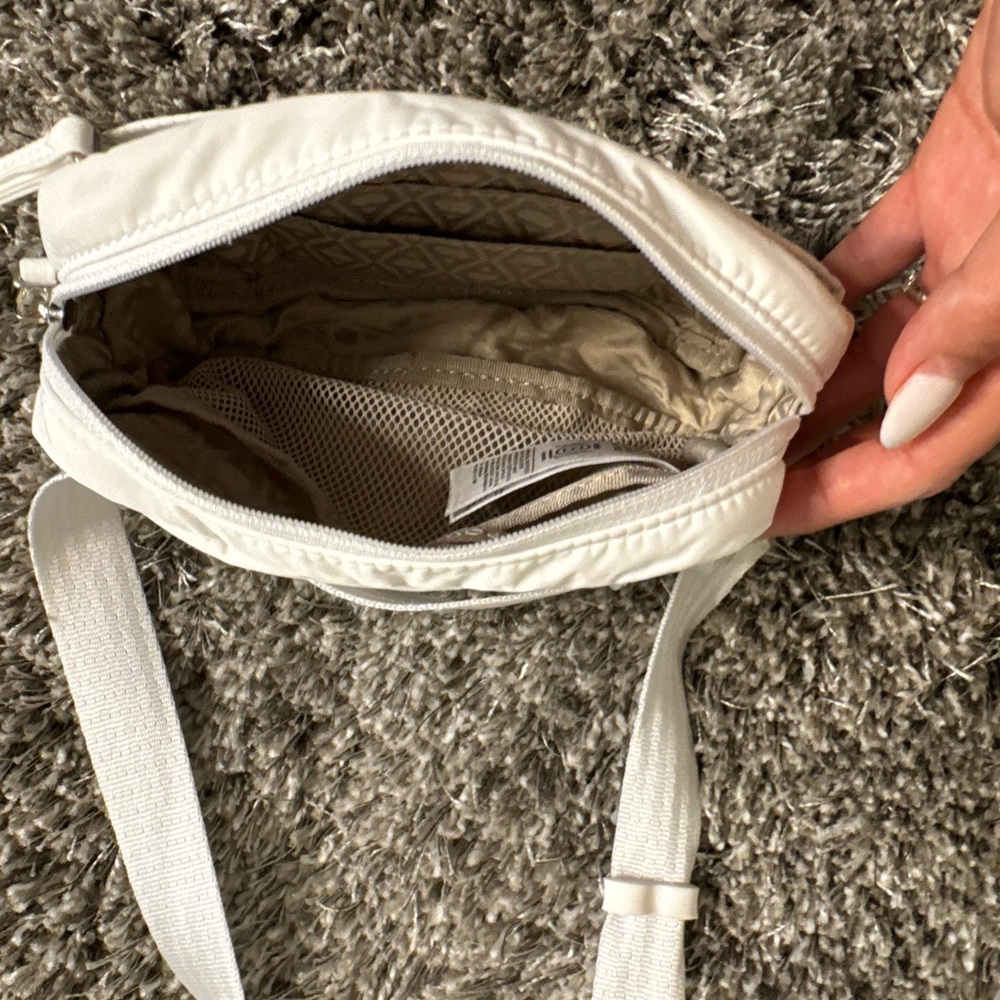 Athleta Fanny Pack - Picture 6 of 6
